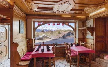 Hotel 20 rooms - image - 3