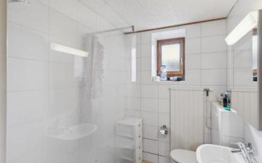 Hotel 20 rooms - image - 13