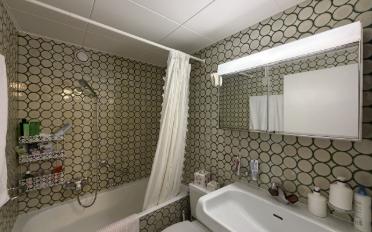 Furnished flat 4.5 rooms - image - 9