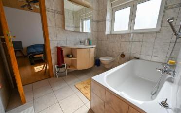 Villa 7.5 Zimmer - image - 11