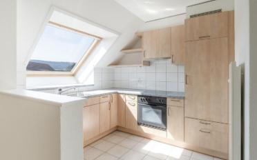 Dachwohnung 3.5 Zimmer - image - 2