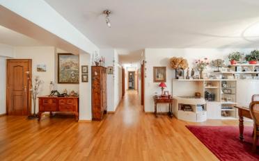 Apartment 5 rooms - image - 1