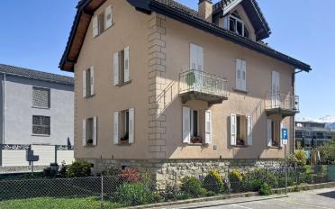 Residential building 10.5 rooms - image - 2