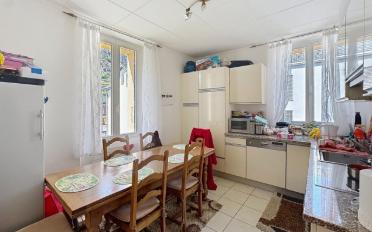 Residential building 10.5 rooms - image - 19