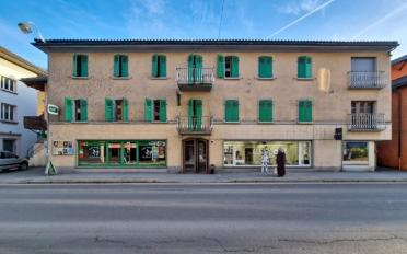 Mixed use property - image - 2
