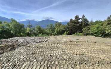 Building land - image - 3
