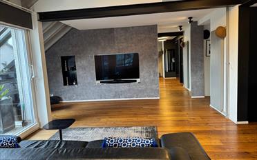Attic flat 5.5 rooms - image - 9