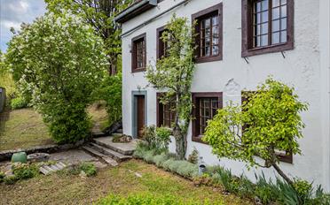 Single house 10 rooms - image - 5