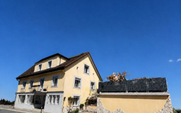 Single house 12 rooms - image - 1