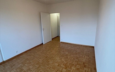 Apartment 4 rooms - image - 9