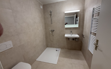 Apartment 4 rooms - image - 3