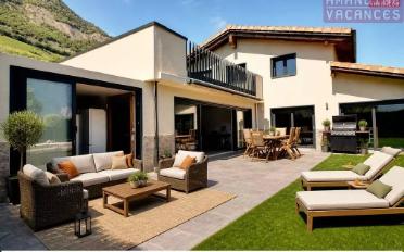 Villa 5.5 Zimmer - image - 1