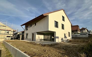 Doppeleinfamilienhaus 5.5 Zimmer - image - 1