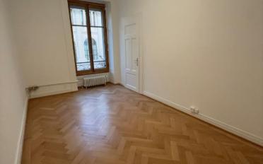 Office - image - 5