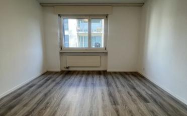 Apartment 4 rooms - image - 3