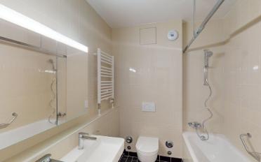 Apartment 4 rooms - image - 8