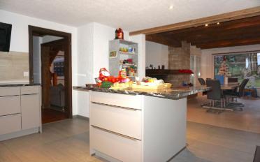Einfamilienhaus 8.5 Zimmer - image - 10