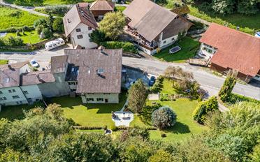 Villa 9.5 Zimmer - image - 2