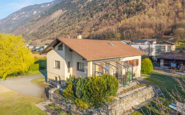 Villa 6.5 Zimmer - image - 1