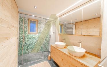 Chalet 16 rooms - image - 11