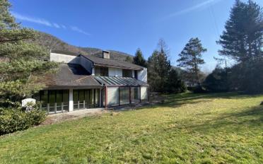 Villa - image - 3