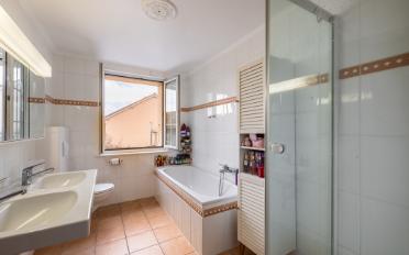 Single house 6 rooms - image - 4