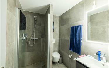 Immeuble mixte - image - 11