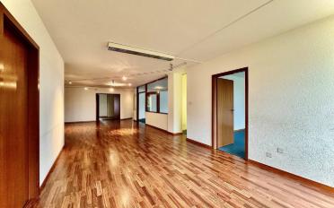 Office - image - 6