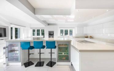 Villa 11 pièces - image - 4