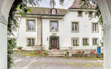 Single house 16 rooms - image - 2