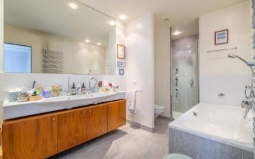 Apartment 6 rooms - image - 7
