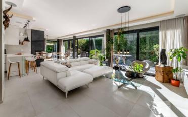 Villa 7.5 pièces - image - 1