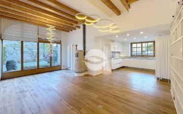 Maison 9 pièces - image - 1