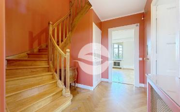 Einfamilienhaus 7.5 Zimmer - image - 2