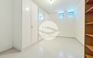 Apartment 5 rooms - image - 11