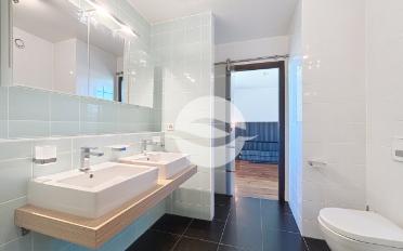 Apartment 4 rooms - image - 9