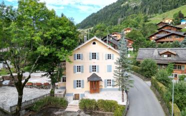 Maison 9 pièces - image - 1