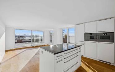 Attic flat 9.5 rooms - image - 7