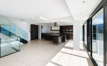 Villa 6.5 pièces - image - 4