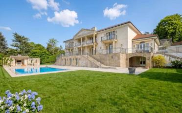 Villa 18 pièces - image - 2