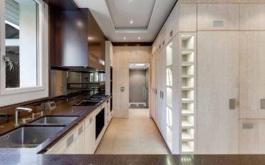 Villa 10 Zimmer - image - 4