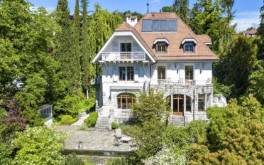 Maison 10.5 pièces - image - 1