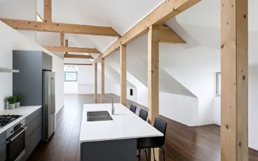 Attic flat 3.5 rooms - image - 1