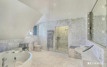 Villa 9 pièces - image - 6