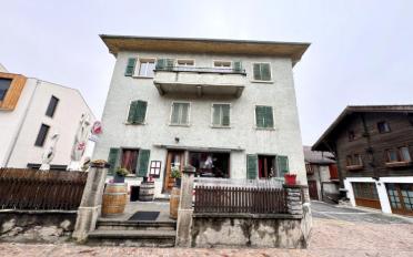 Mixed use property - image - 1