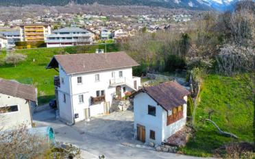 Immeuble résidentiel 10.5 pièces - image - 1