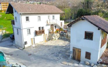 Immeuble résidentiel 10.5 pièces - image - 4