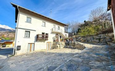 Immeuble résidentiel 10.5 pièces - image - 2