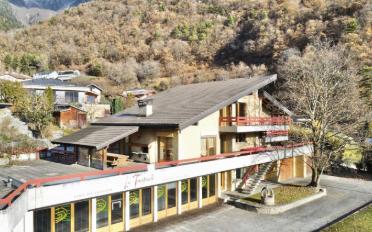 Wohngebäude 10.5 Zimmer - image - 2