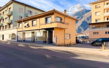 Wohngebäude 10.5 Zimmer - image - 1